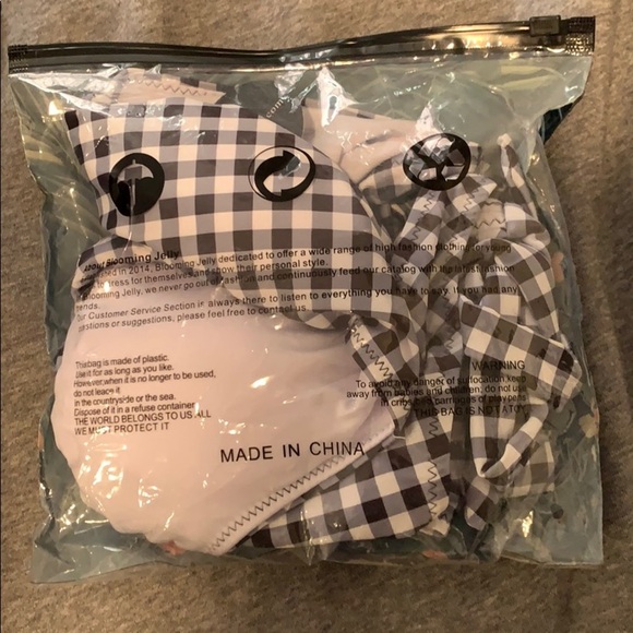 Amazon Gingham Bikini, Medium NWT - Picture 4 of 5